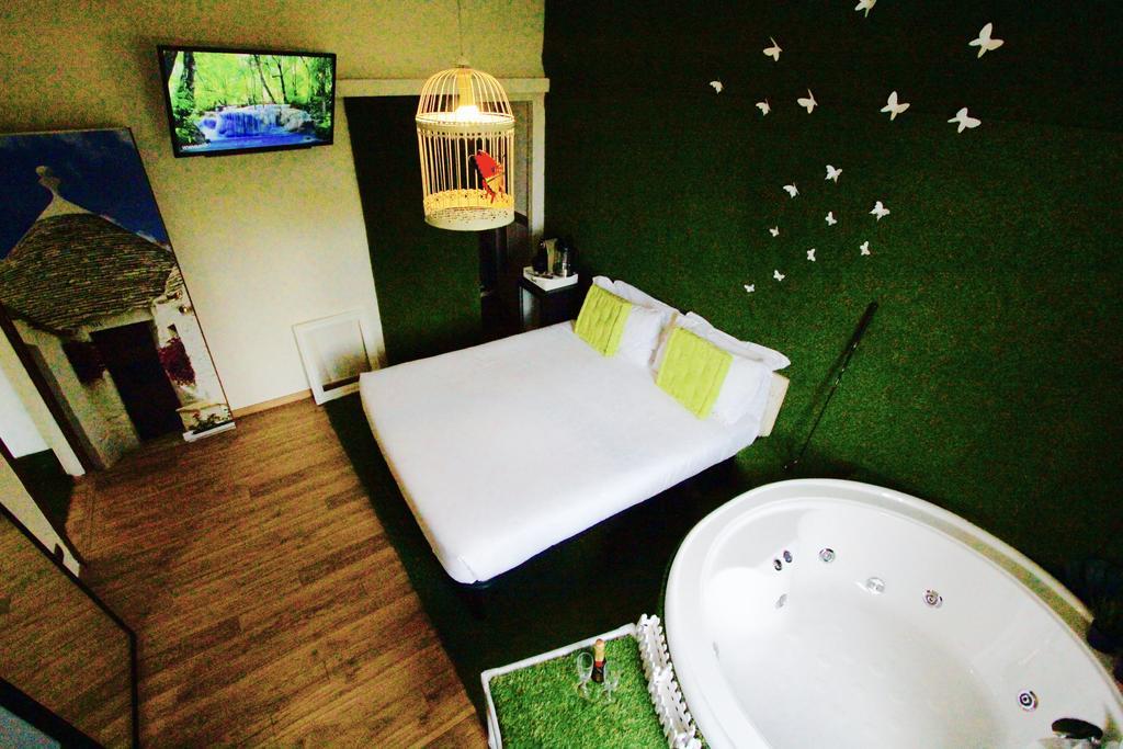 Jacuzzi Rooms Rom Eksteriør billede