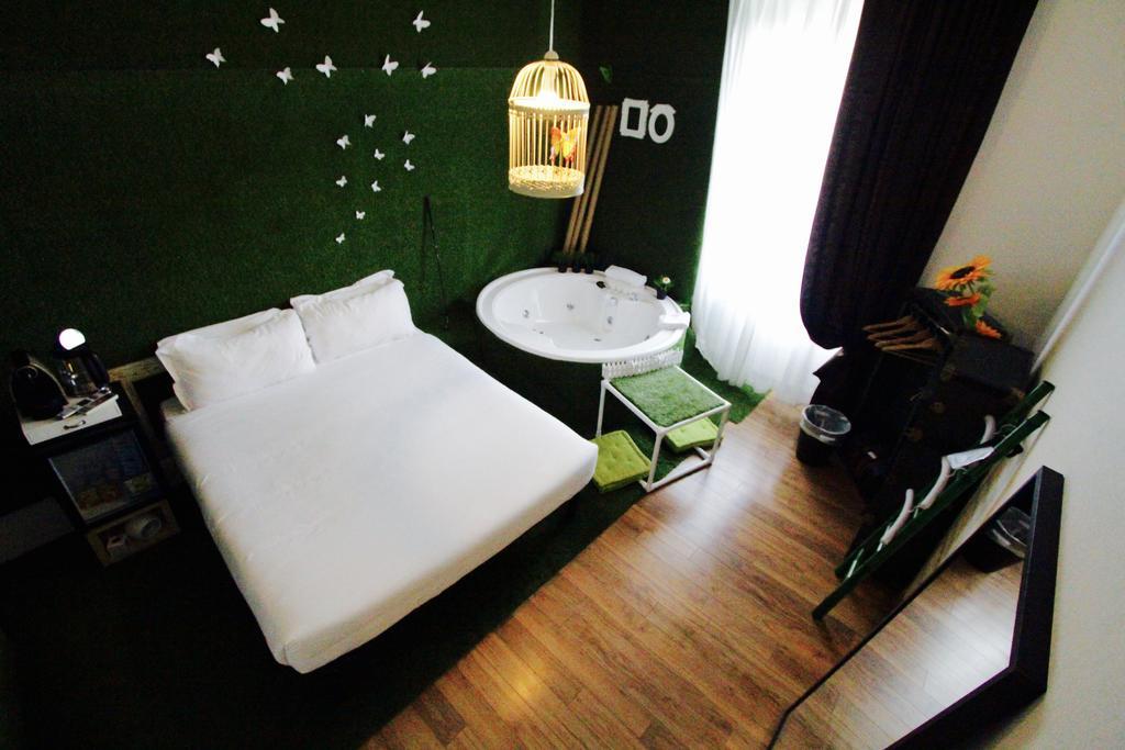 Jacuzzi Rooms Rom Eksteriør billede