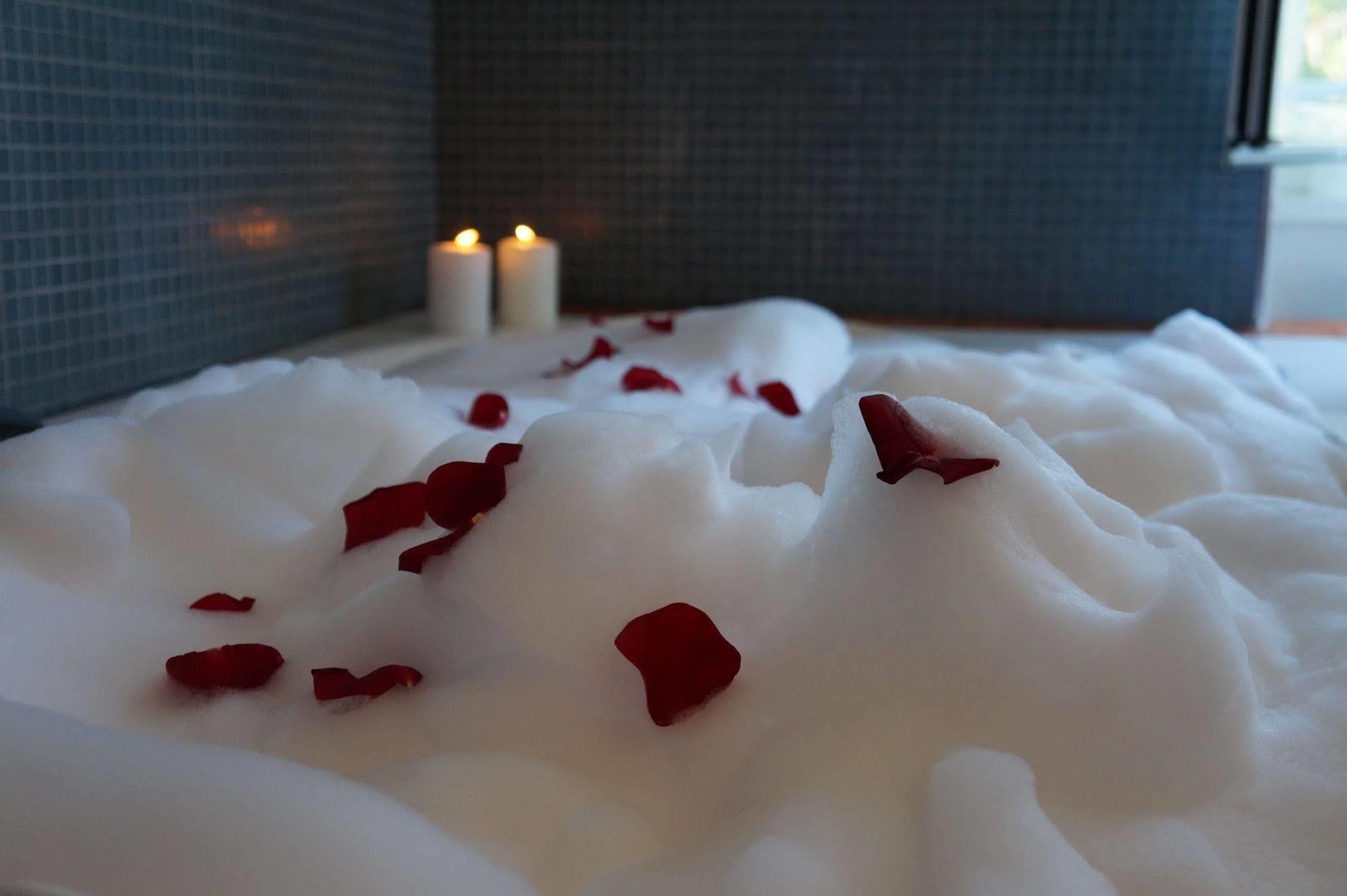 Jacuzzi Rooms Rom Eksteriør billede